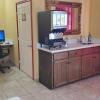 Отель La Bonita Inn And Suites, фото 5