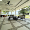 Отель OYO Home 90319 Ambong Bay Resthouse Homes, фото 16