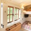Отель Morndyke Shepherds' Huts, фото 6