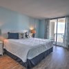 Отель Crescent Sands I D5 3 Bedroom Condo by Redawning, фото 3