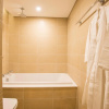 Отель Hagi APT - Vinhomes Metropolis service apartment in Lieu Giai, фото 14