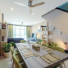 Отель Modern Townhome at the Saturday Market and Old City, фото 9