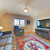Отель New Listing! Immaculate Beachfront 5 Bedroom Home, фото 2
