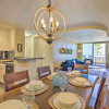 Отель Stunning Oceanside Condo: Walk to the Beach!, фото 9