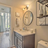 Отель Cozy Lake Geneva Retreat With Year-round Views!, фото 6