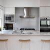 Отель Leafy Lamrock Cosy 3 bedroom home Near CBD, фото 12
