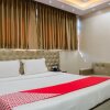 Отель OYO 12071 Afreen International Guest House, фото 12