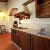 Отель Villa with Spacious Garden, Swimming Pool, Hot Tub, Tennis Court near Cortona, фото 11