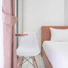 Отель Comfort Studio At Sky View Apartment, фото 8