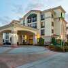 Отель La Quinta Inn & Suites by Wyndham NE Long Beach/Cypress, фото 1