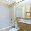 Отель Microtel Inn Suites Charlotte/Northlake, фото 6