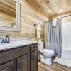 Отель Stone Mountain Lodge 4 Bedroom Cabin by Redawning, фото 22
