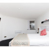 Отель Leith Walk: Lovely Renovated Lower Flat W/parking, фото 13