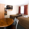 Отель Riviera on Ruthven Motel, фото 3
