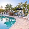 Отель Aqualuna Beach Resort - Unit 25, фото 13