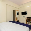 Отель Silverkey Executive Stays 19907 Hafeezpet, фото 12