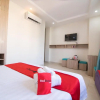 Отель Reddoorz Plus Near Giadinh International Hospital2, фото 1