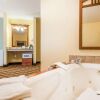 Отель Econo Lodge Inn & Suites, фото 8