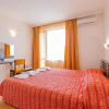 Отель Comfort Double Room in Dafinka Guest House, фото 6