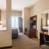 Отель Comfort Suites Meridian and I-40, фото 29