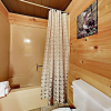 Отель Chalet W/ Epic Mountain Views & Hot Tub 3 Bedroom Cabin, фото 6