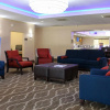 Отель Comfort Inn and Suites Near Six Flags and Medical Center, фото 11