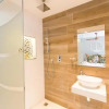 Отель Pearl Moon Boutique Suites, фото 6