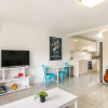 Отель Contemporary 2 Bedroom Beachfront Apartment, фото 8