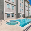 Отель La Quinta Inn & Suites by Wyndham Fort Worth - Lake Worth, фото 11