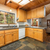Отель Creekside Cabin on St Bernard by Tahoe Mountain Properties, фото 3