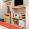 Отель Quality Inn & Suites, фото 26