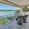 Отель Orange Bayside House - Fisherman's Paradise On Captiva! 3 Bedroom Home, фото 26