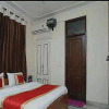 Отель POP 80797B Hotel Suvidha, фото 2