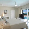 Отель Beachfront Bliss, Pool, AC, Free Wifi, Concierge, Exclusive Terres Basses Location, фото 5