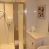 Отель Empire Serviced 1 Bedroom Apartment, фото 6