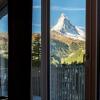 Отель Legendär Zermatt, фото 1