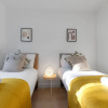 Отель Quirky 3 Bdr 2 Bath Cottage with Parking, фото 12