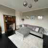 Отель Gorgeous 1BD Flat With Steam Room - South Woodford, фото 4