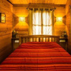 Отель Pele's Windsong Wood Cottage on the beach, фото 4