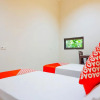 Отель Oyo 91648 Losari Homestay, фото 8