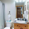 Отель Tenderfoot Lodge 2 Bedroom at the Mountain House Base, фото 8