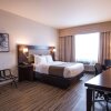 Отель Quality Inn & Suites, фото 36