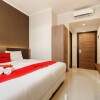 Отель RedDoorz Plus near Lippo Mall Kemang 2, фото 6