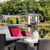 Отель Beautiful Chalet Located on a Pond, фото 10