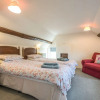 Отель The Old Schoolhouse and Cottage, фото 7