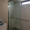Отель Newly Remodeled Corner Unit at the Waikiki Banyan with Diamond Head Views by Koko Resort Vacation Re, фото 9