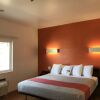 Отель Motel 6 Newport Beach, фото 7