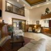 Отель Super 8 by Wyndham Fort Nelson BC, фото 2