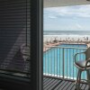 Отель Ocean Jewel 219, 1 Bedroom, Ocean View, 2nd Floor, Pool, Sleeps 6, фото 4