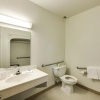 Отель Motel 6 - Toronto - Brampton, фото 9